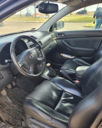 Toyota Avensis cena 10000 przebieg: 314215, rok produkcji 2005 z Góra Kalwaria małe 79